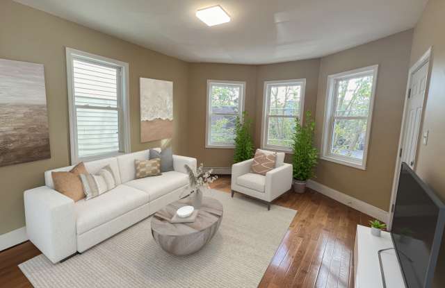 38 East St - 38 East Street, Providence, RI 02906
