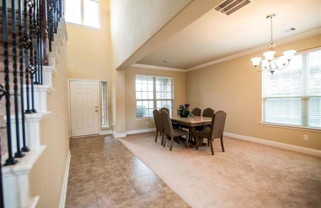 27615 Briscoe Park Court Gallery 4