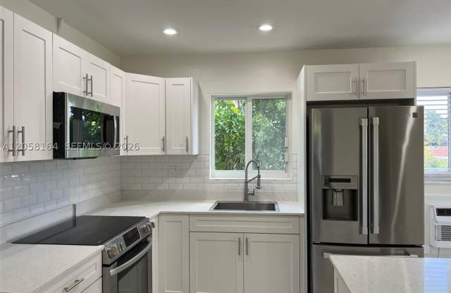 1120 NE 81st photos photos