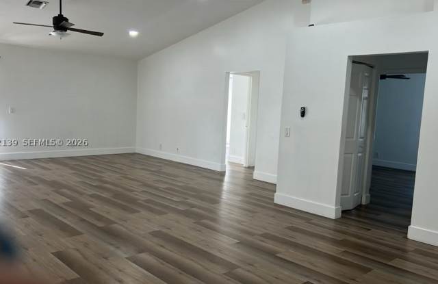 4101 Pine Ridge Ln Gallery 4
