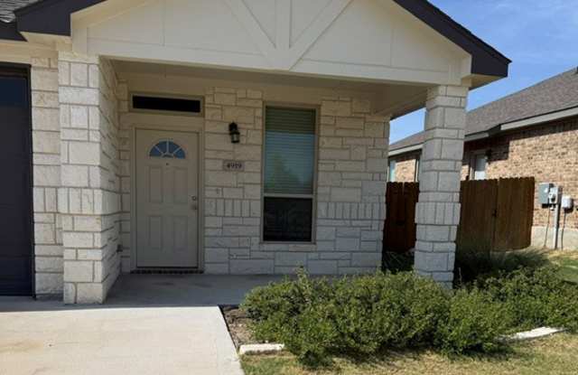 4919 Rose Gdn Lp Gallery 1