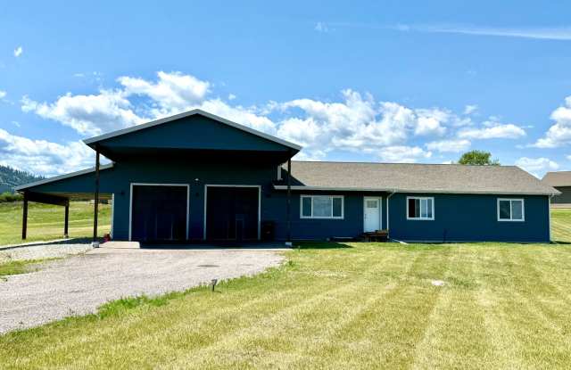 Beautiful West Kalispell Home - 1456 2 Mile Drive, Flathead County, MT 59901