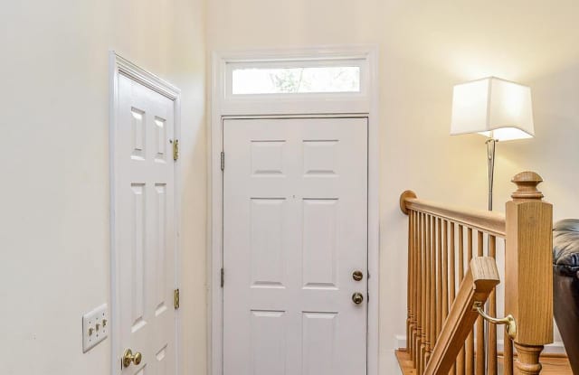 8102 MADRILLON SPRINGS LANE Gallery 2