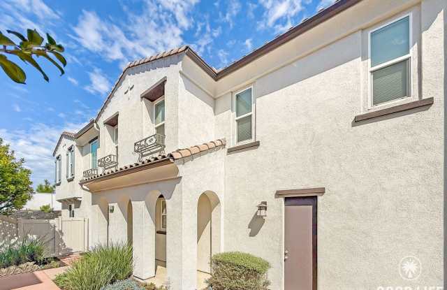 Great 4B/4BA Home Available for Lease in Oceanside! - 4112 Mission Tree Way, Oceanside, CA 92057