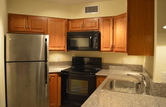 216 Lake Pointe Dr #115 photos photos