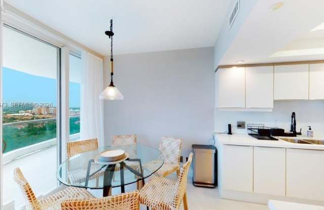 7000 Island Boulevard 1808, Aventura, FL 33160 Gallery 4