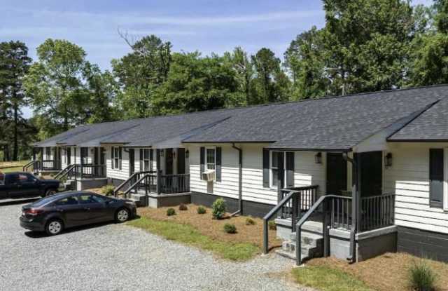 111 Sinclair Marina Drive - 14 photos photos