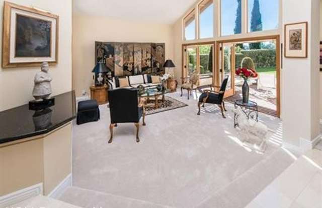 28741 Springfield Dr. Gallery 4