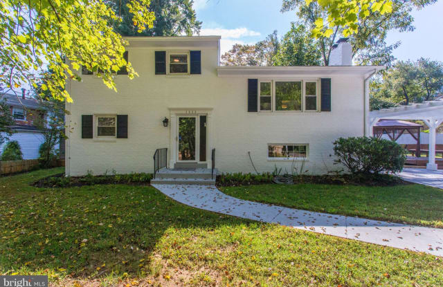 1635 1ST PLACE - 1635 1st Place, McLean, VA 22101