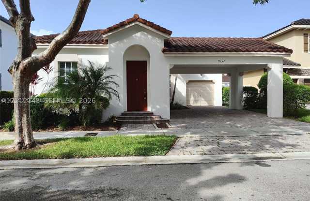 9157 SW 170th Pl Gallery 1