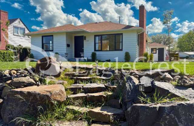 Charming 2 Bed, 2 Bath Home with Updated Kitchen & Outdoor Living Space photos photos
