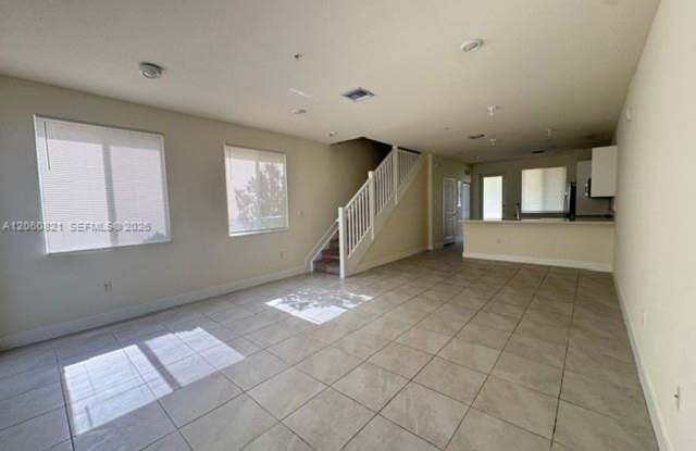 10270 NW 66th Street 101, Doral, FL 33178 - 4676 Gallery 3