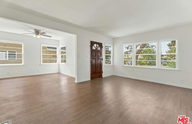 7822 Denrock Ave Gallery 4