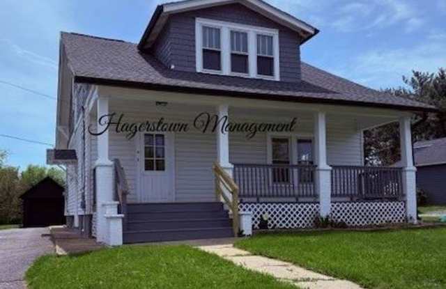 3 BR W Oak Ridge Dr photos photos