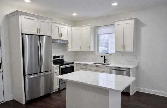 3455 La Salle Dr photos photos