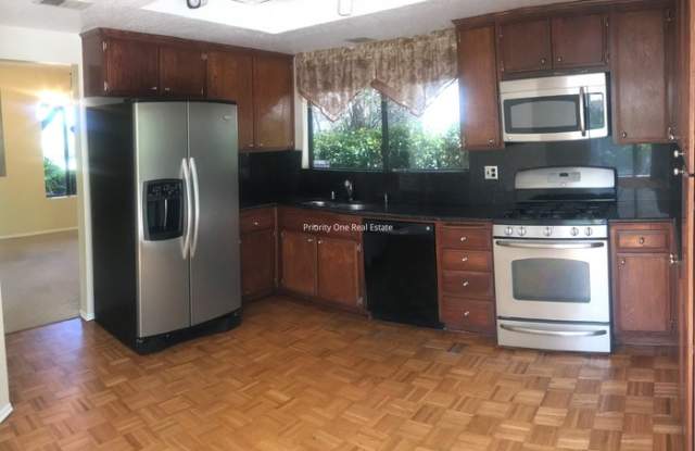 4002 Carmel Brooks Way Gallery 3
