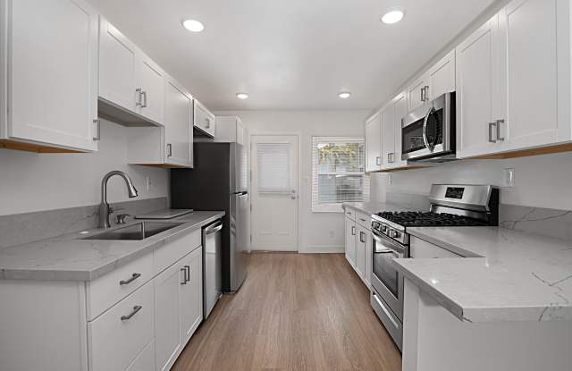 2839 B St - 2839 B Street, San Diego, CA 92102