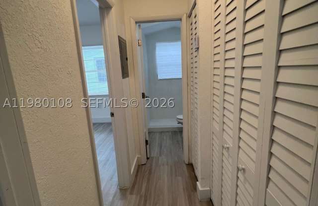 1900 Calais Dr Gallery 3