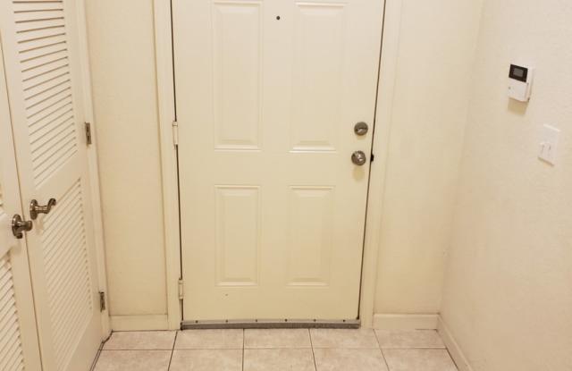 3 Beds 2 Baths Condo - Available Mid October 2026 Gallery 4