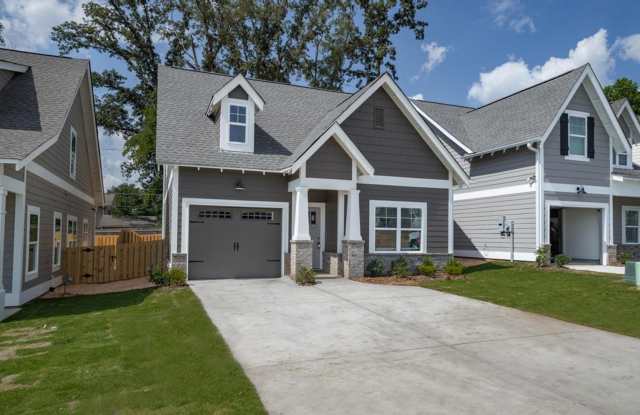 Spacious 3 Bedroom Home with Bonus Room photos photos
