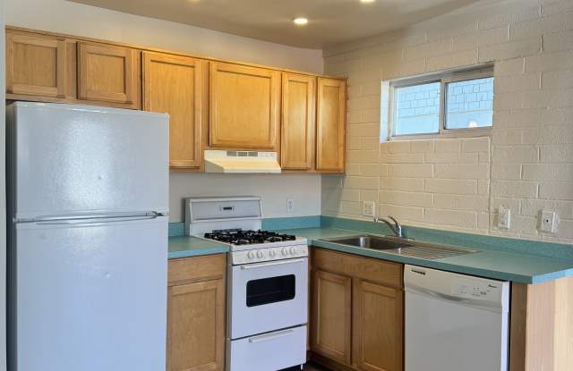805 E. Garfield #3 Gallery 4