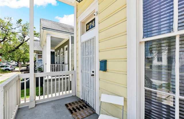 2748 BIENVILLE Street Gallery 3