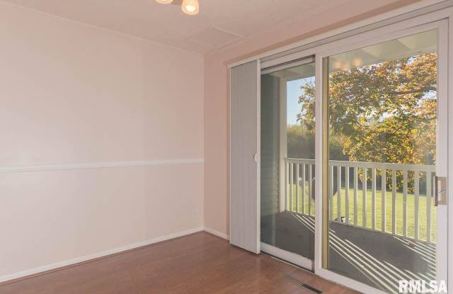 3040 PARKWILD Drive Gallery 3