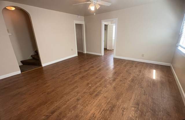 Delightful 2 Bedroom 1.5 Bath home Gallery 1