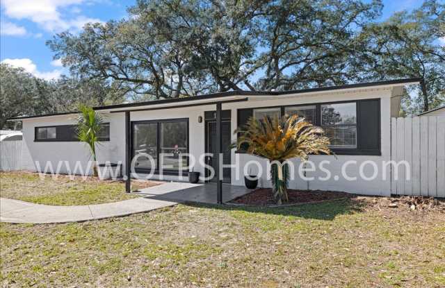 Newly Renovated Niceville Home - 121 Park Avenue, Niceville, FL 32578