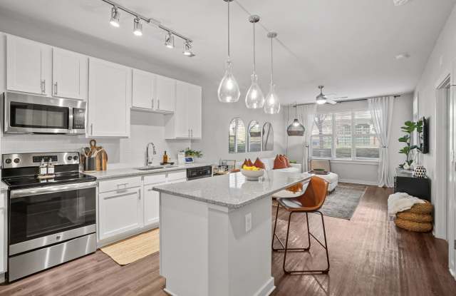 5115 Park Place Gallery 1