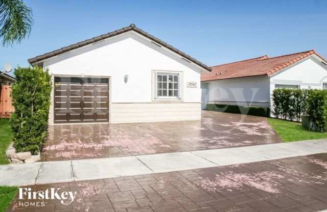 17841 Southwest 144th Avenue photos photos