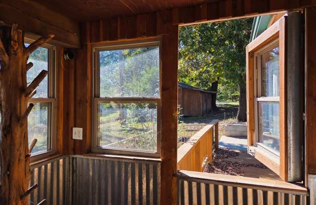 527 State Highway KK Gallery 4