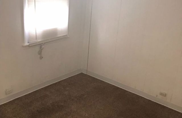 Don't Miss Out! - 1700 Hicks Drive, Evansville, IN 47714