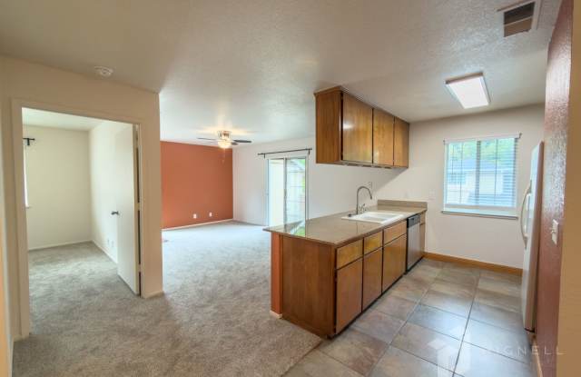 3 Bedroom Condo, Gated Community in Chico photos photos