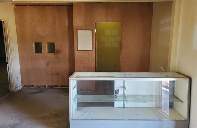 5951 STERLING DR Gallery 2