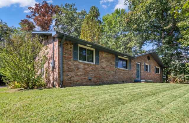 Charming Brick Single-Family Home in Kingston Springs! Gallery 3