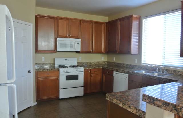 1632 White Mesquite Pl Gallery 4