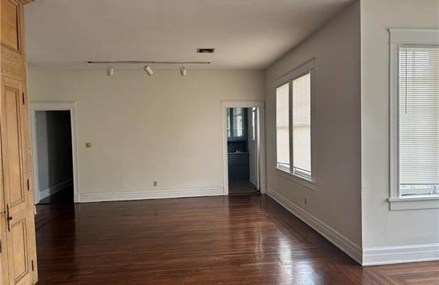 7836 ST CHARLES Avenue Gallery 3