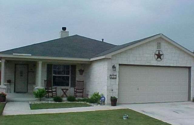 205 Michelle Ln - 205 Michelle Lane, Boerne, TX 78006