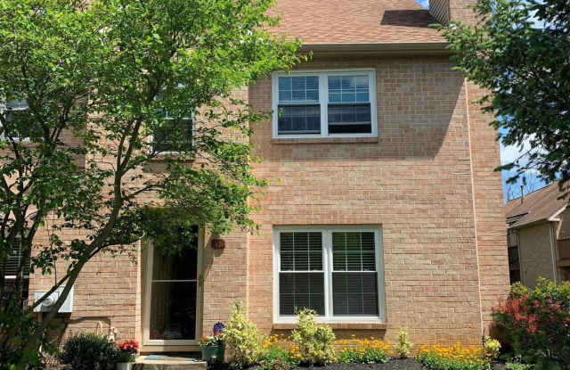 37 RAMPART DRIVE photos photos