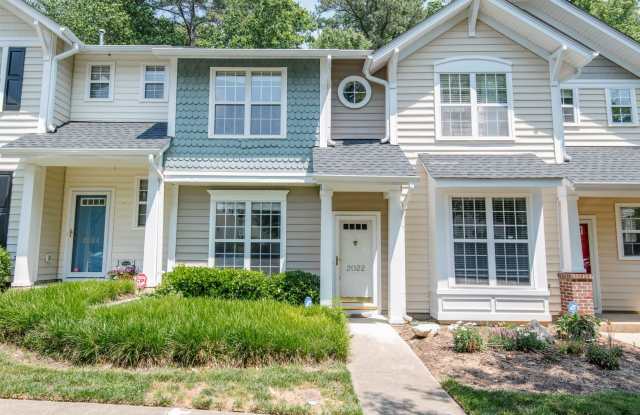 Gorgeous Townhome Available early August! photos photos