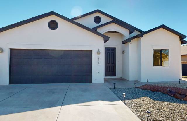 4-Bed/2.25-Bath with Solar! photos photos