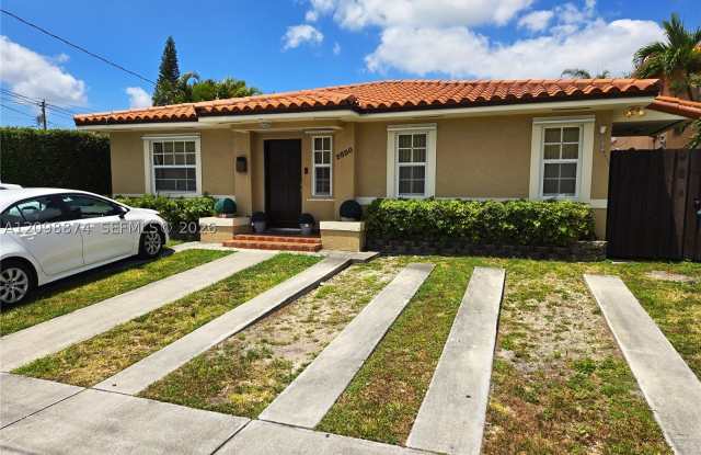 2652 SW 31st Ct Gallery 1