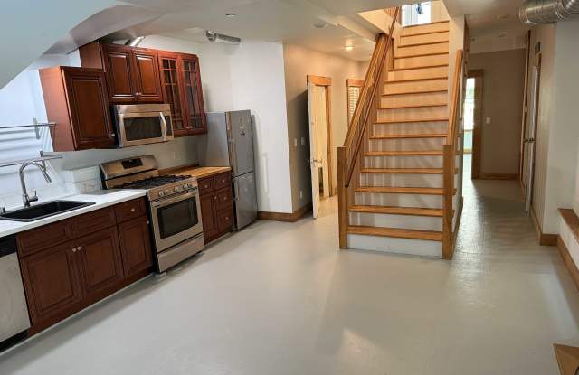 1845 Lake Street photos photos
