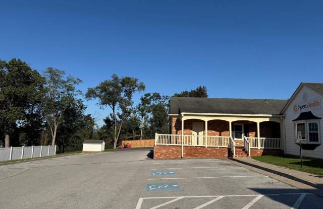 315 W 10TH Street photos photos