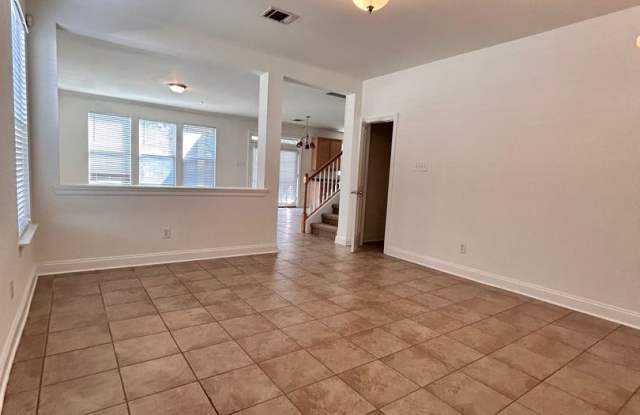 Newer 4 bedroom house off Old Hammond Gallery 3