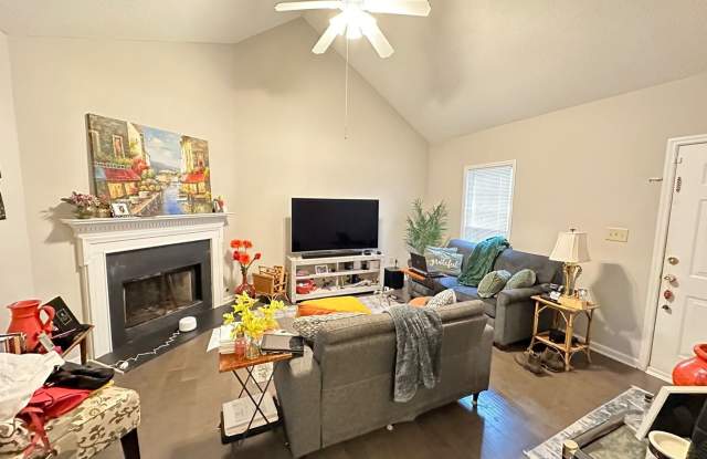 115 Wakefield Dr. Gallery 4