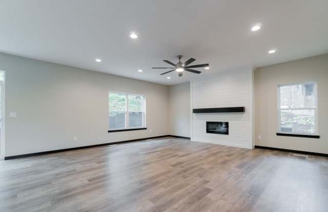 3217 Timber Valley Court Northeast Gallery 3