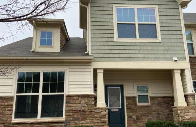 Beautiful 3 bed, 2.5 bath end unit townhome close to Duke! photos photos