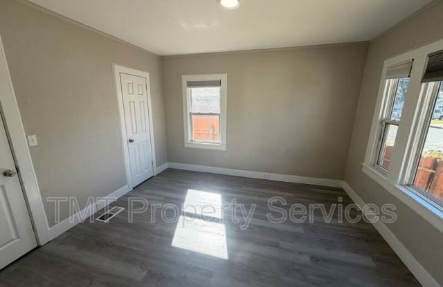 2378 Cambridge St. Gallery 4